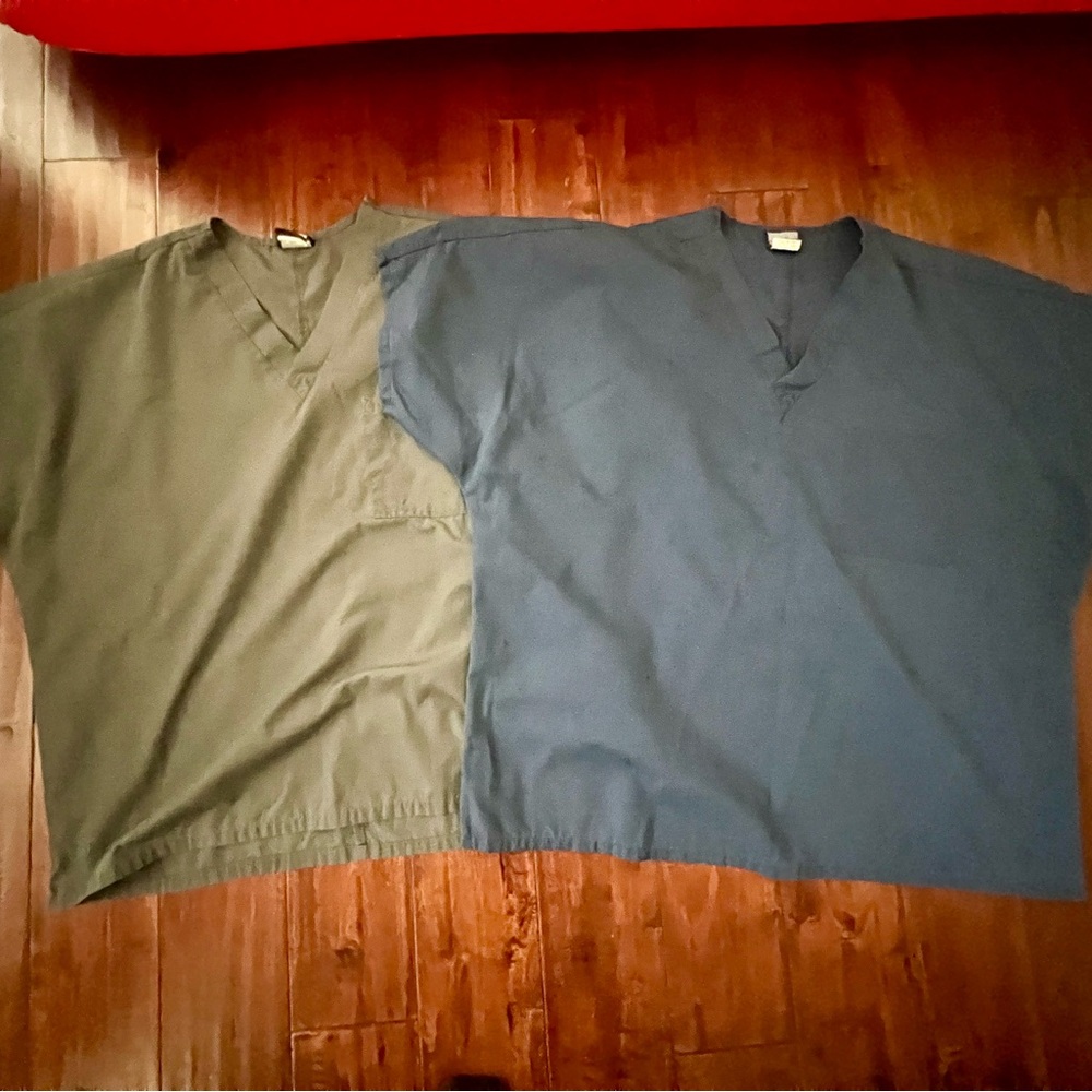 2 cherokee xl scrub top